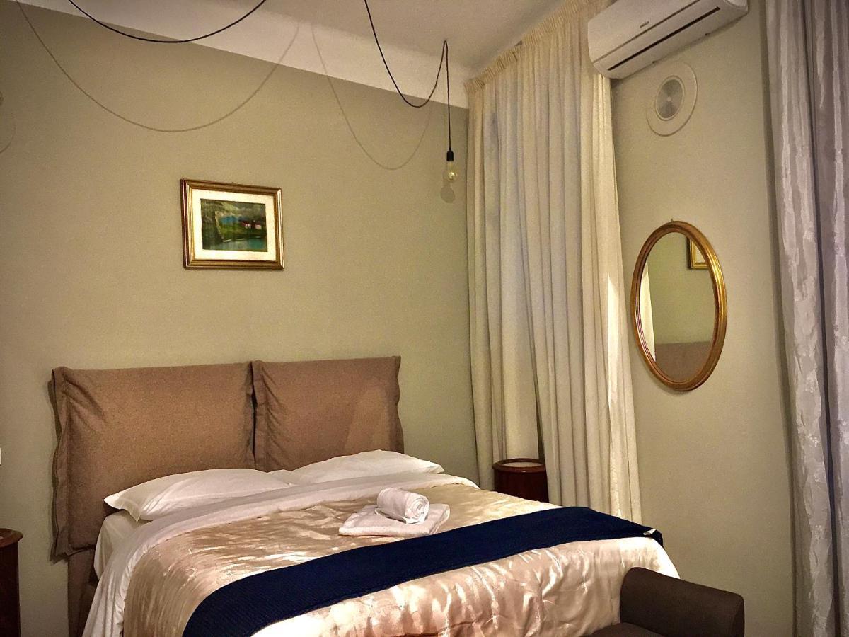 Esposizione Roof Apartment โรม ภายนอก รูปภาพ